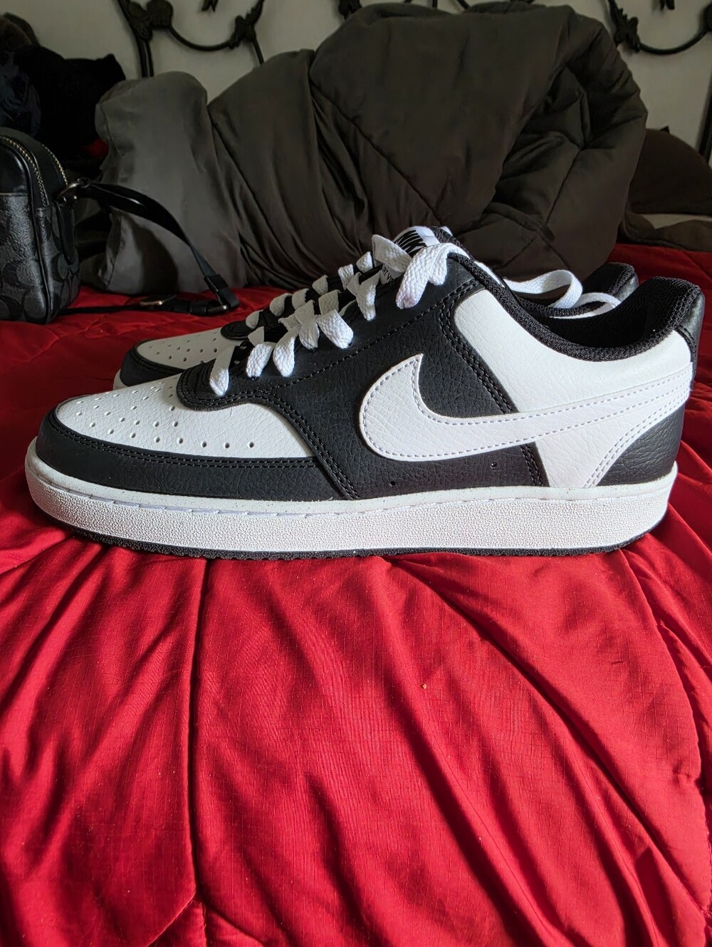 Nike FIRE! NWOB! Court Vision Low Sneakers in Bkack/White. Sz 7.5 R2S! - Picture 7 of 13